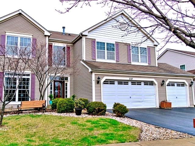 227 Stonegate Road Bolingbrook, IL 60440 - Photo 2 of 37