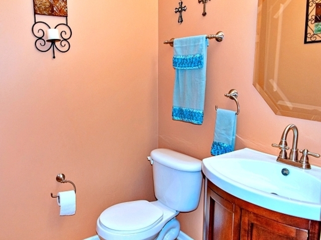 227 Stonegate Road Bolingbrook, IL 60440 - Photo 18 of 37
