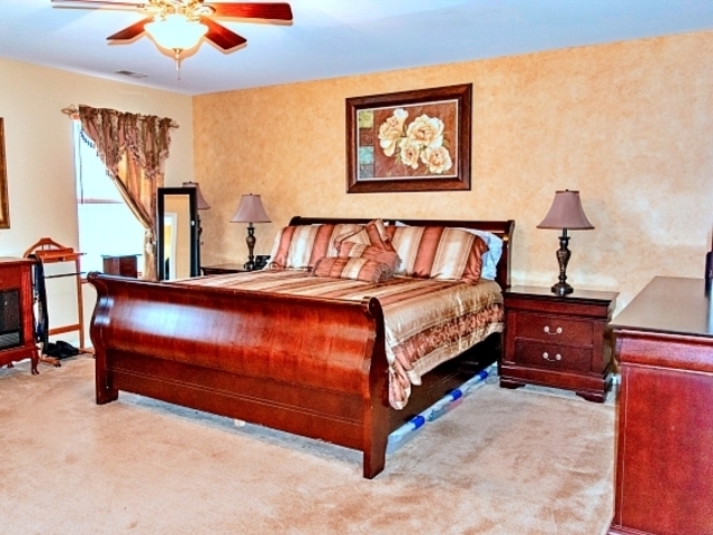 227 Stonegate Road Bolingbrook, IL 60440 - Photo 21 of 37