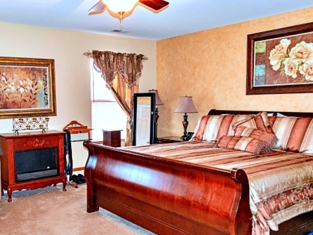 227 Stonegate Road Bolingbrook, IL 60440 - Photo 22 of 37