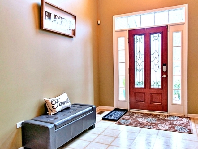 227 Stonegate Road Bolingbrook, IL 60440 - Photo 4 of 37