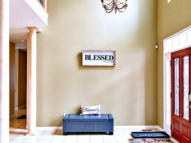 227 Stonegate Road Bolingbrook, IL 60440 - Photo 5 of 37
