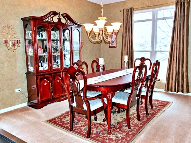 227 Stonegate Road Bolingbrook, IL 60440 - Photo 8 of 37