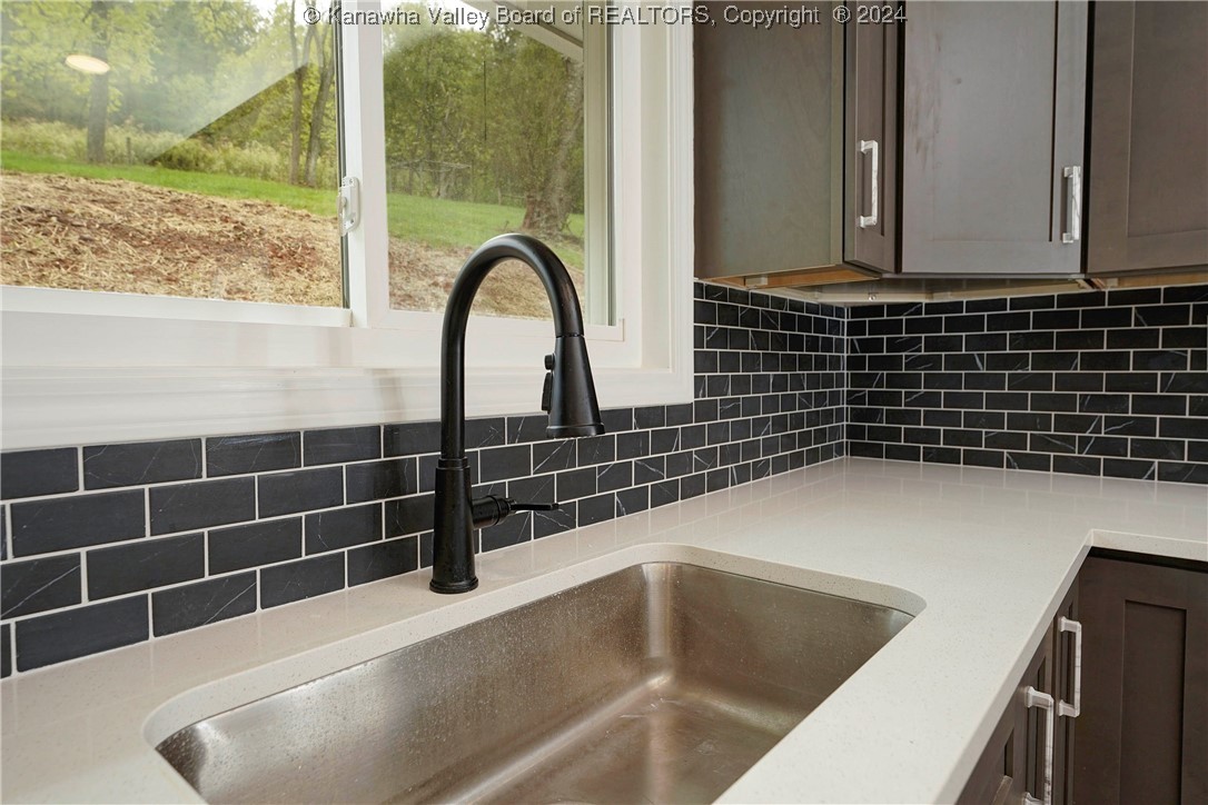 914 Dairy Road Poca, WV 25159 - Photo 17 of 42 Gallery Image 17