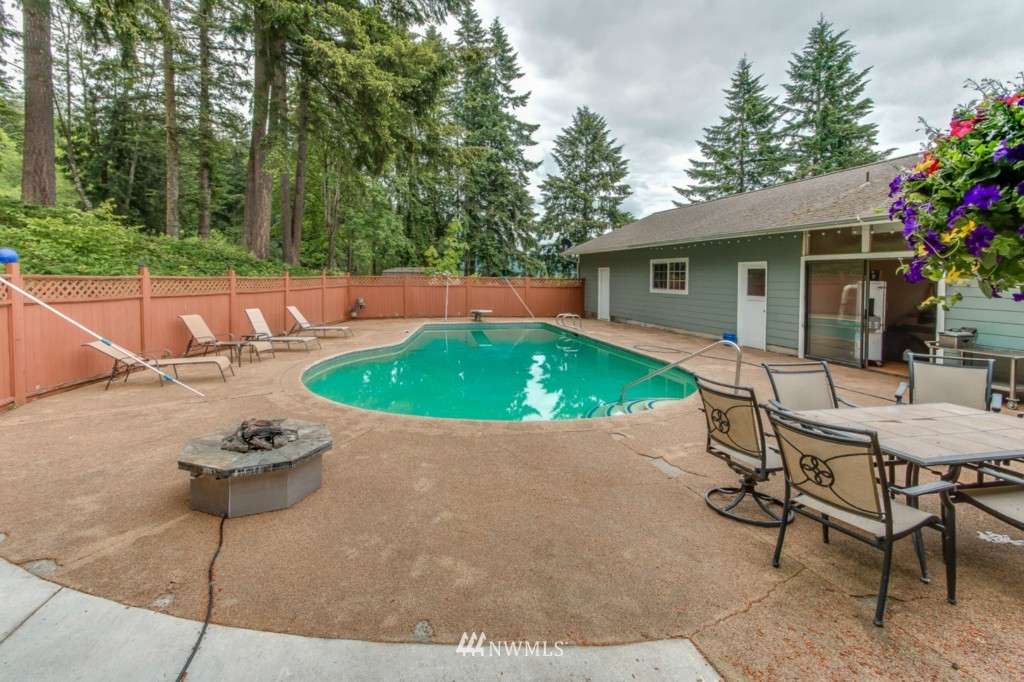 2816 Harris Street Road Kelso, WA 98626 - Photo 4 of 20 Gallery Image 4