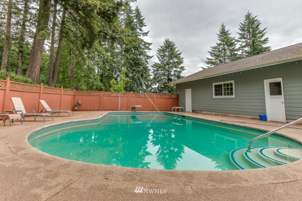 2816 Harris Street Road Kelso, WA 98626 - Photo 5 of 20 Gallery Image 5