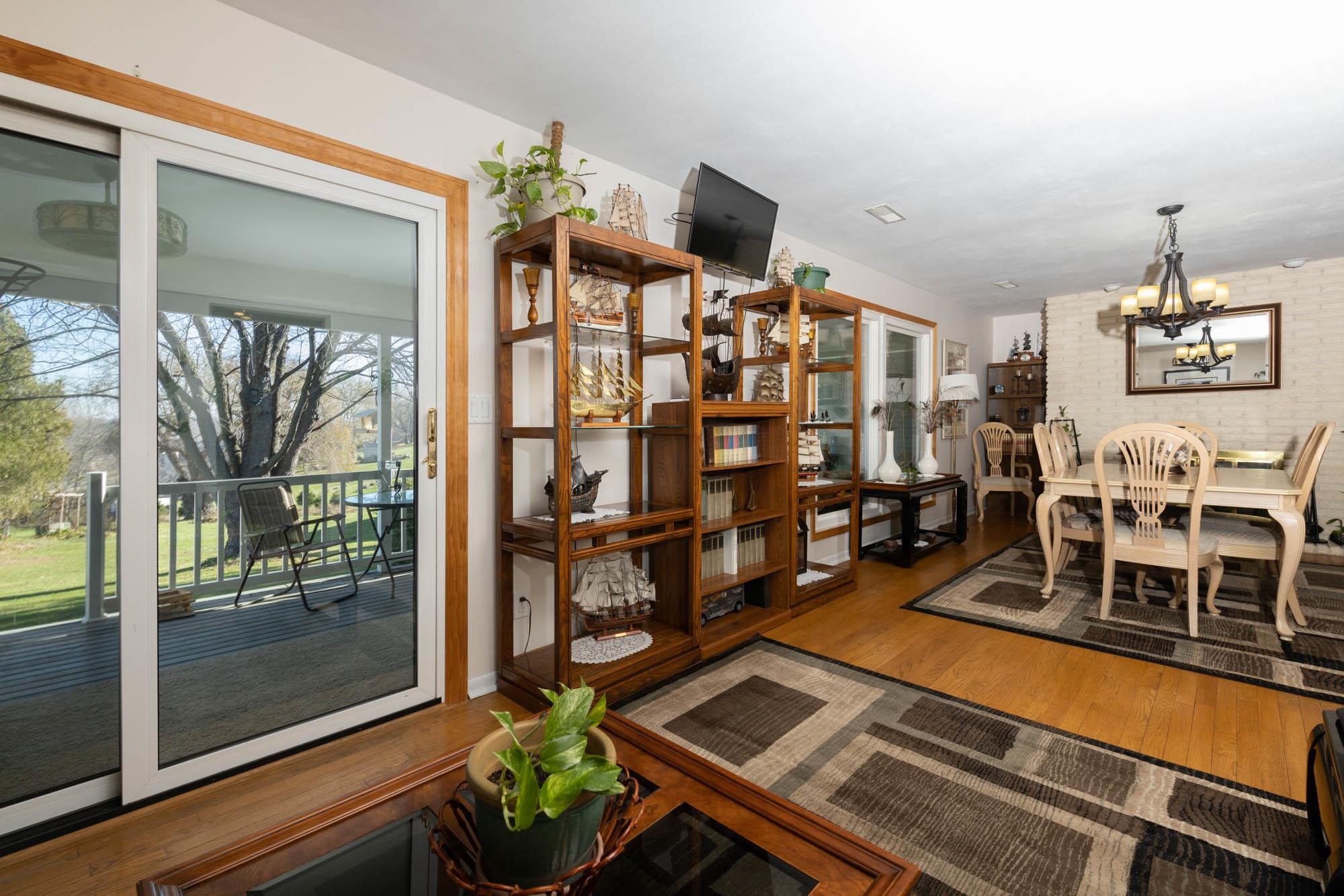 90 Lake Summerset Road Lake Summerset, IL 61019 - Photo 8 of 35 a room with lots of gym equipment