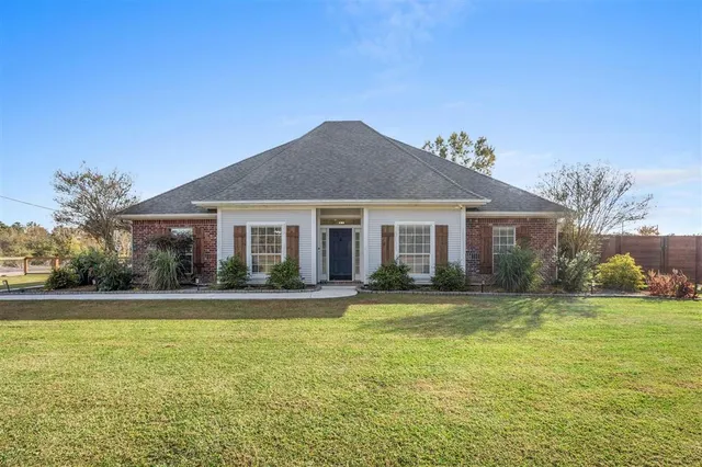 $334,500 | 5707 Highway 3059, Lake Charles, LA 70615