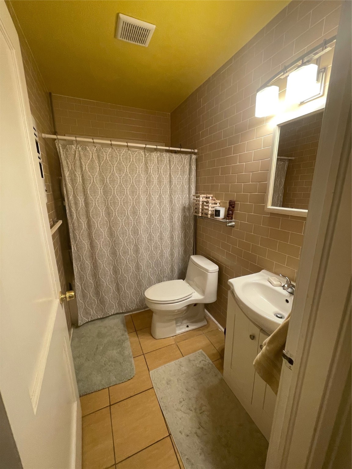 119 Albacore Avenue Galveston, TX 77550 - Photo 13 of 19