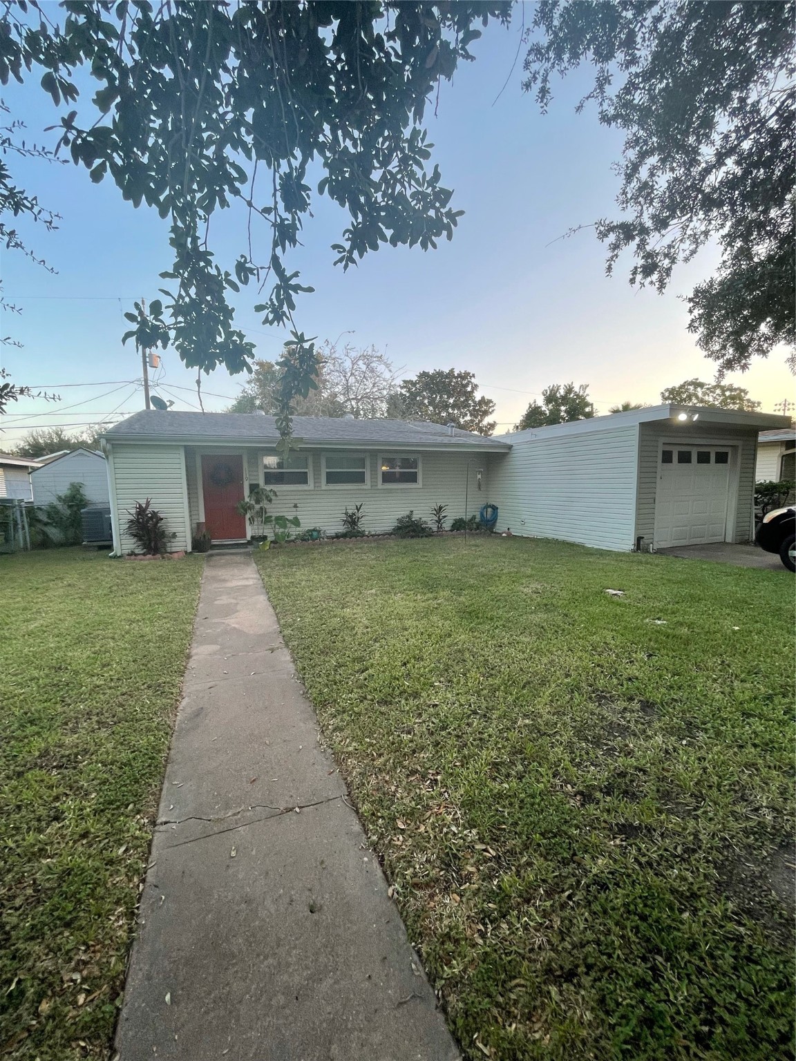 119 Albacore Avenue Galveston, TX 77550 - Photo 2 of 19