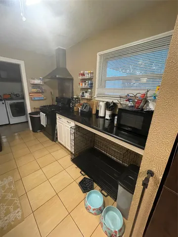 $1,875 | 119 Albacore Avenue, Galveston, TX 77550