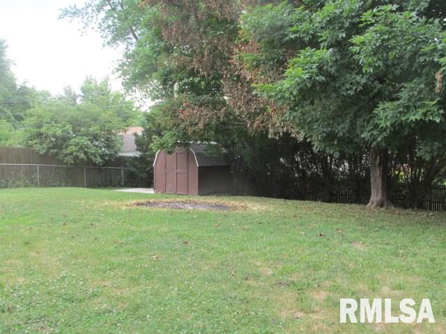 620 Sangamon Road Marquette Heights, IL 61554 - Photo 3 of 13 Gallery Image 3