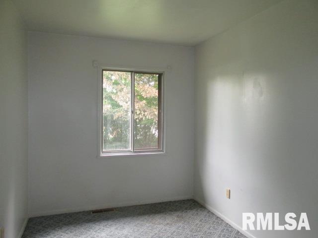 620 Sangamon Road Marquette Heights, IL 61554 - Photo 8 of 13 Gallery Image 8