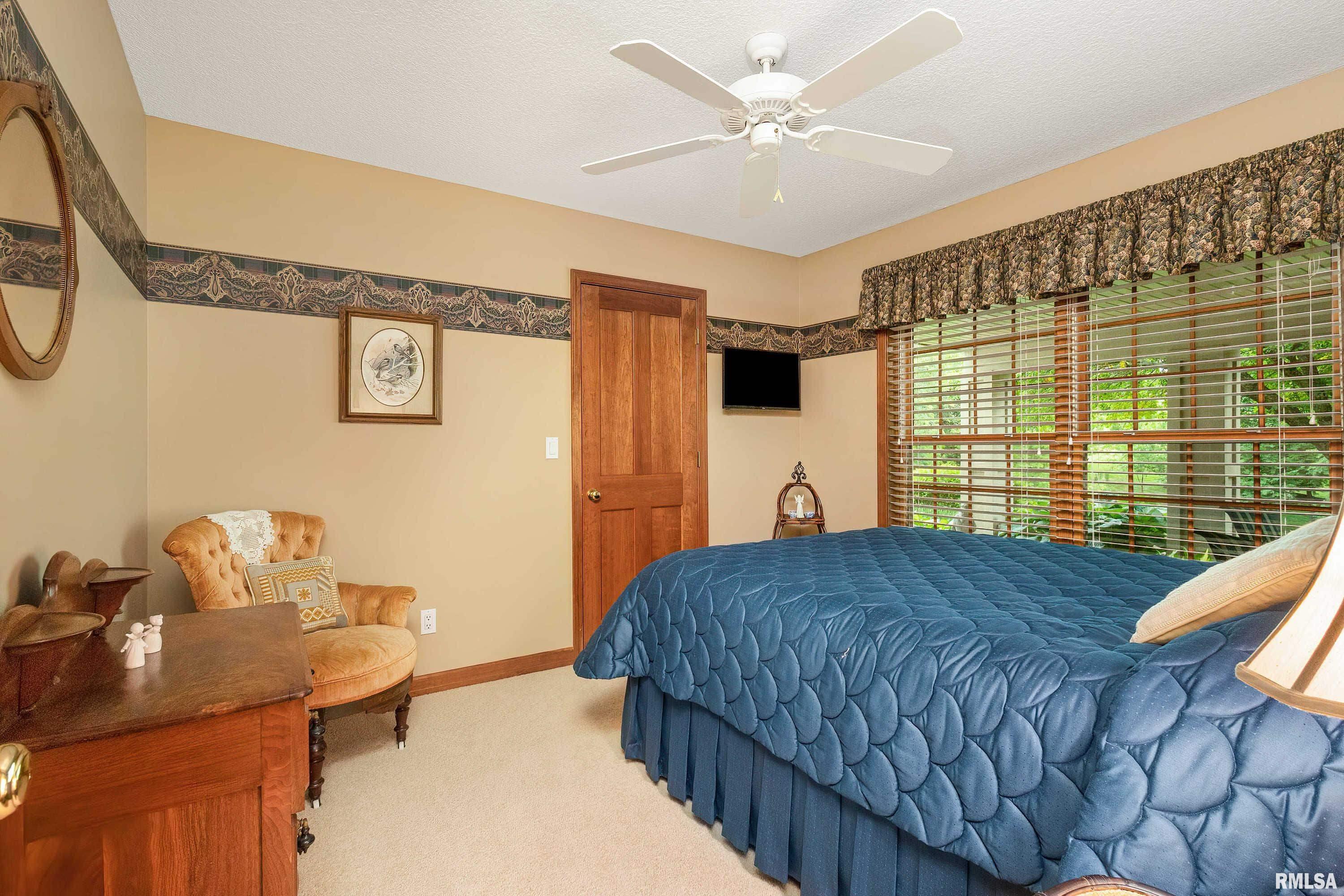 6471 Eagle Ridge Road Bettendorf, IA 52722 - Photo 38 of 54 Gallery Image 38