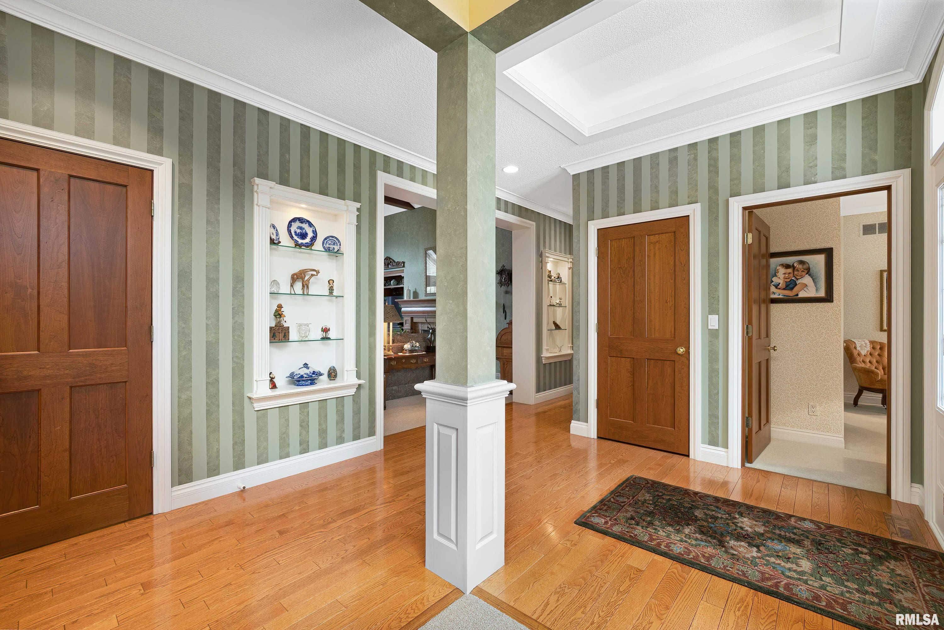 6471 Eagle Ridge Road Bettendorf, IA 52722 - Photo 9 of 54 Gallery Image 9