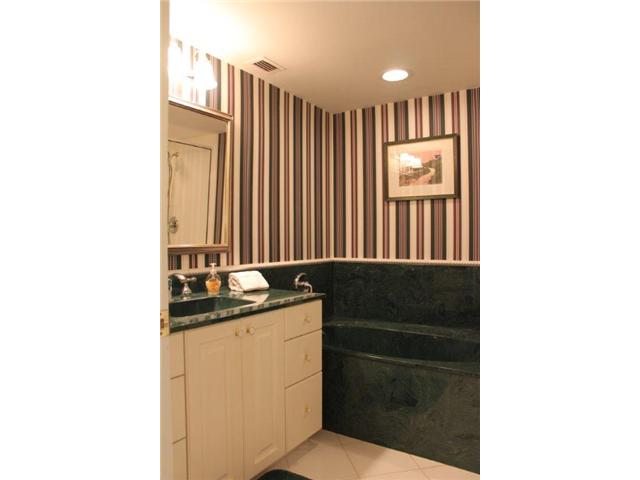 1150 Reef Road, Unit B19 Vero Beach, FL 32963 - Photo 18 of 25 Gallery Image 18