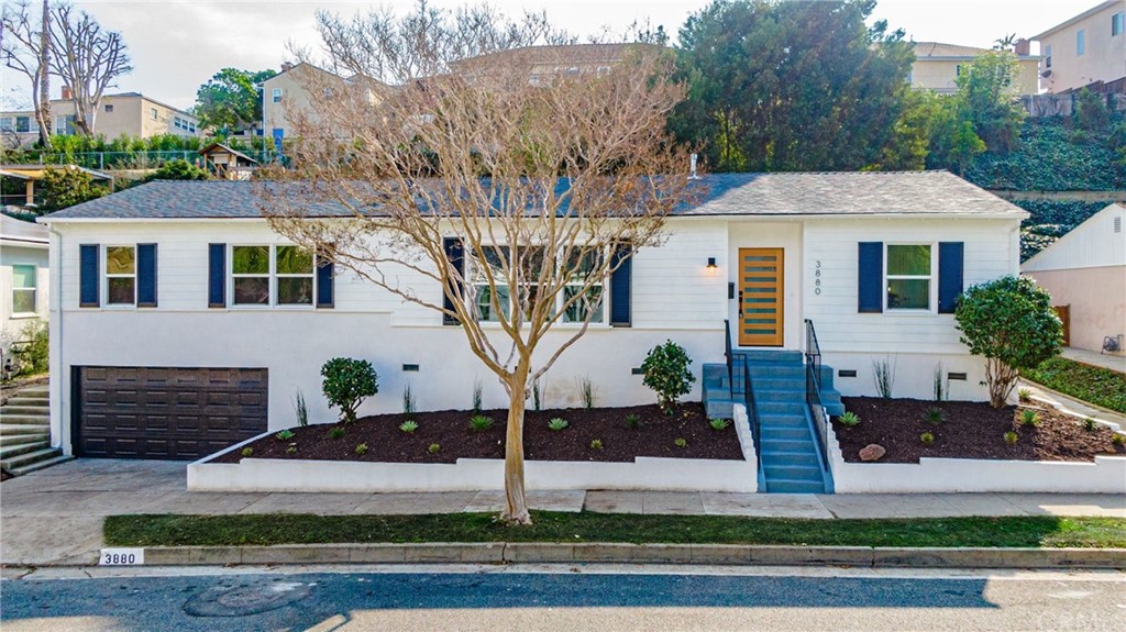 3880 Fairway Boulevard View Park, CA 90043 - Photo 3 of 47 front view of house