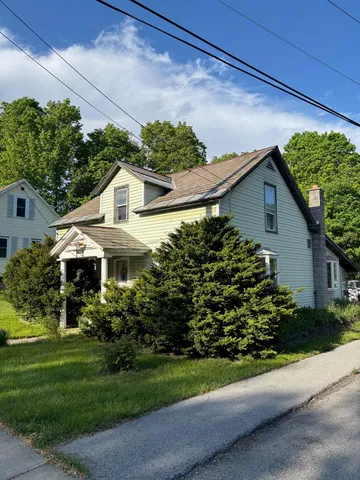 $200,000 | 129 Grove Street, Poultney, VT 05764