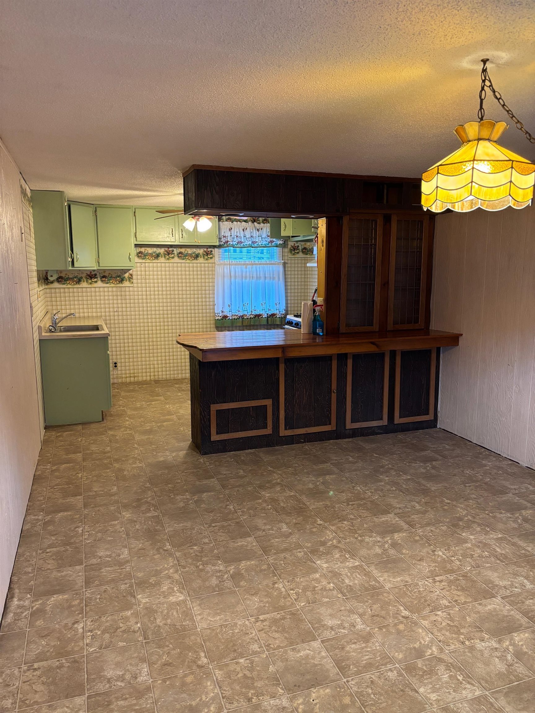 129 Grove Street Poultney, VT 05764 - Photo 2 of 14