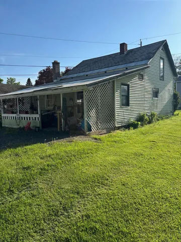 $200,000 | 129 Grove Street, Poultney, VT 05764