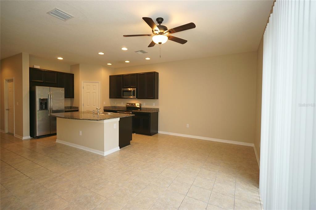 6938 Towne Lake Road Riverview, FL 33578 - Photo 4 of 20