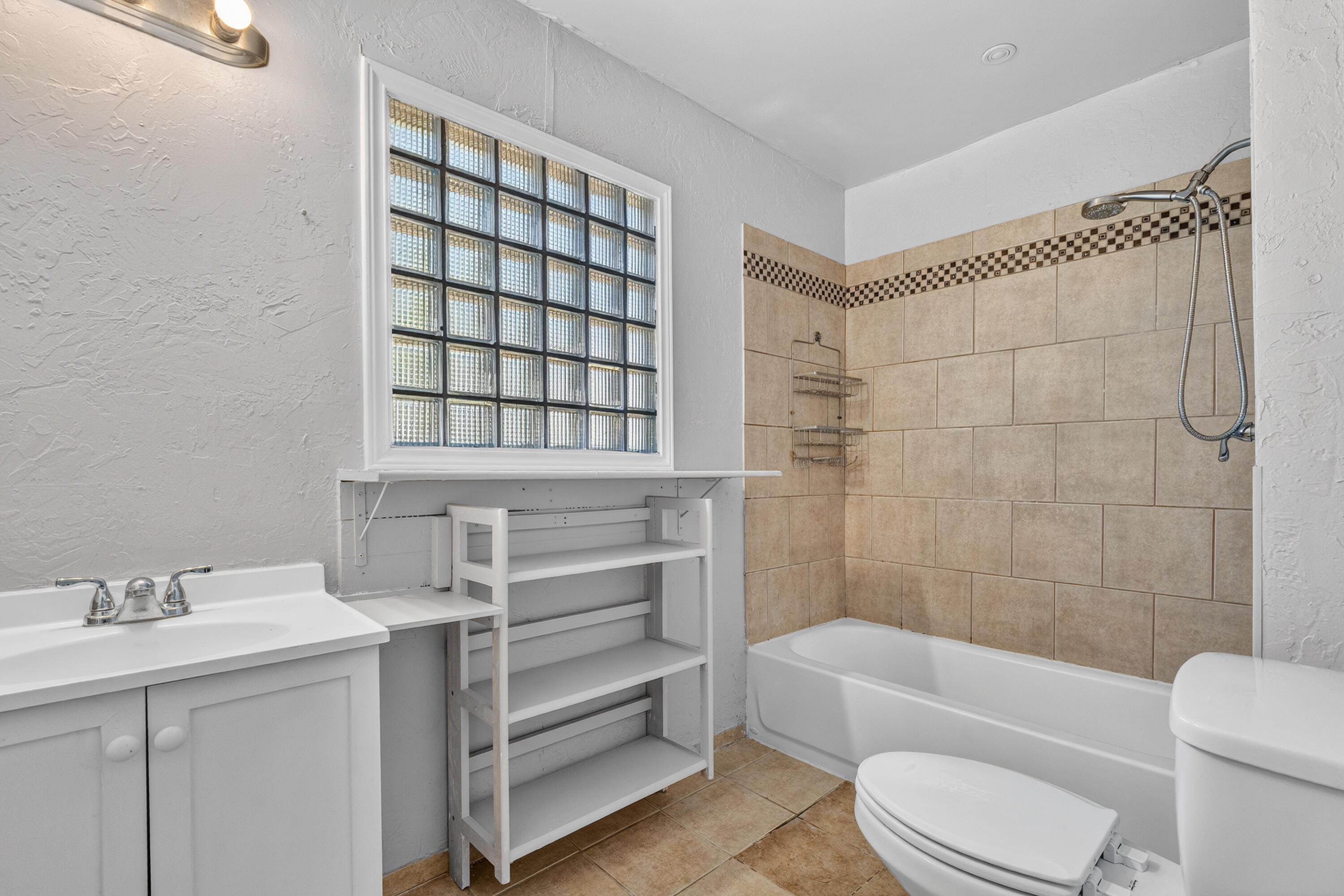 4004 33rd Street Lubbock, TX 79410 - Photo 17 of 21 DSC06015