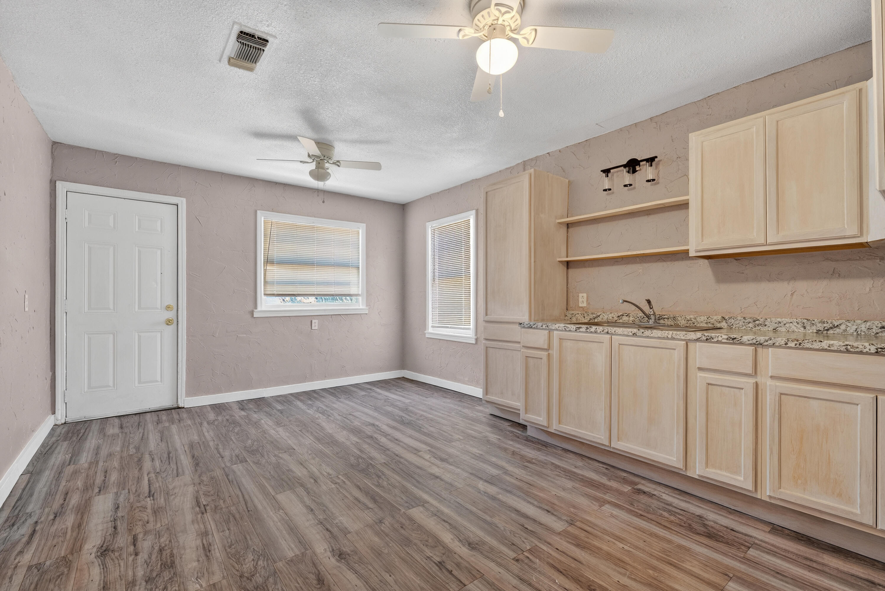 4004 33rd Street Lubbock, TX 79410 - Photo 6 of 21 DSC05997