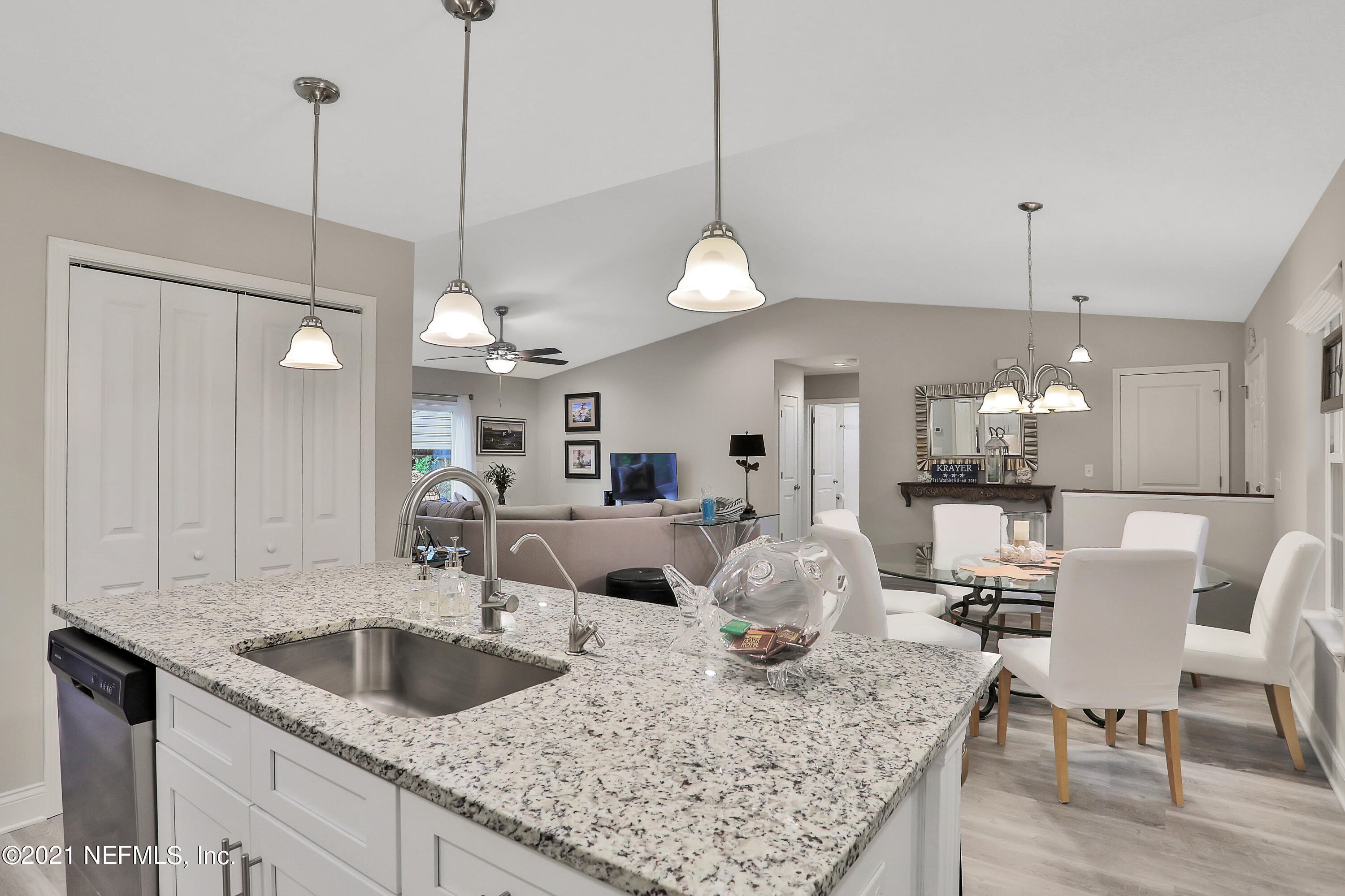 711 Warbler Road St. Augustine, FL 32086 - Photo 8 of 39 Large island