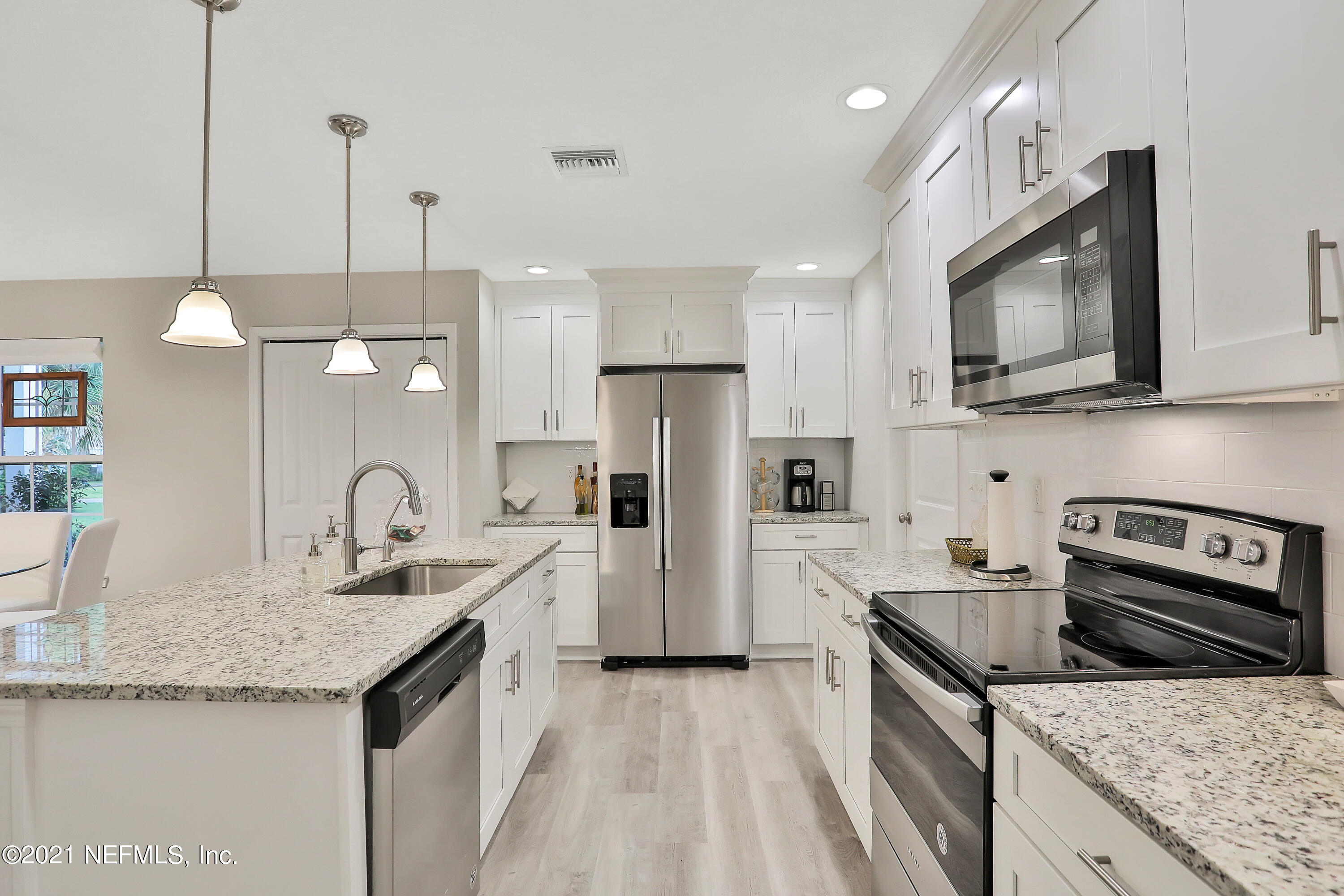 711 Warbler Road St. Augustine, FL 32086 - Photo 9 of 39 Upgraded appliances