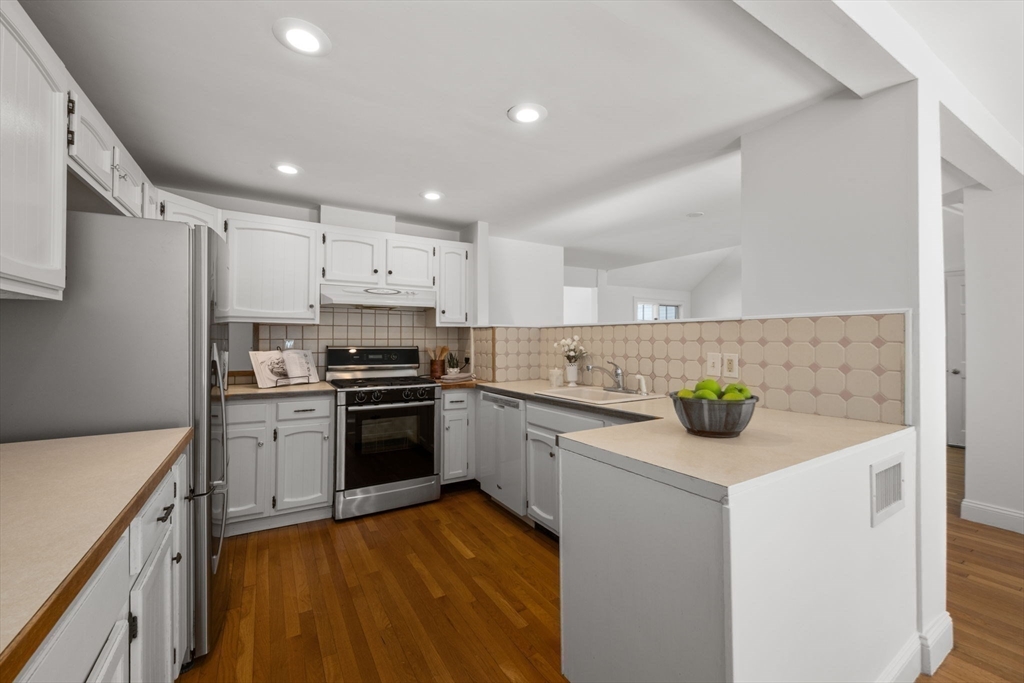 48 Miller Road Newton, MA 02459 - Photo 17 of 34