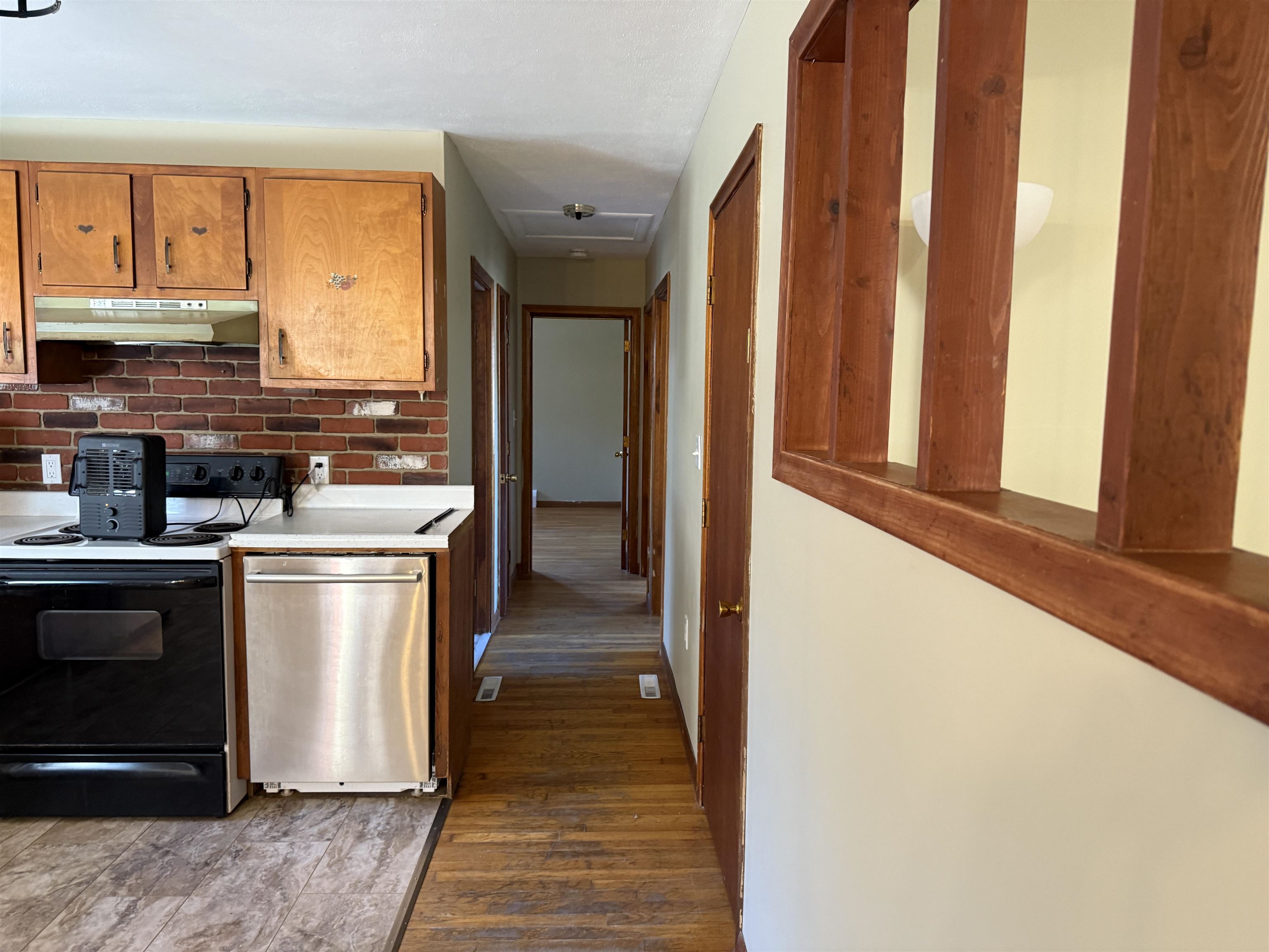 125 Thompson Street Ashland, NH 03217 - Photo 2 of 28