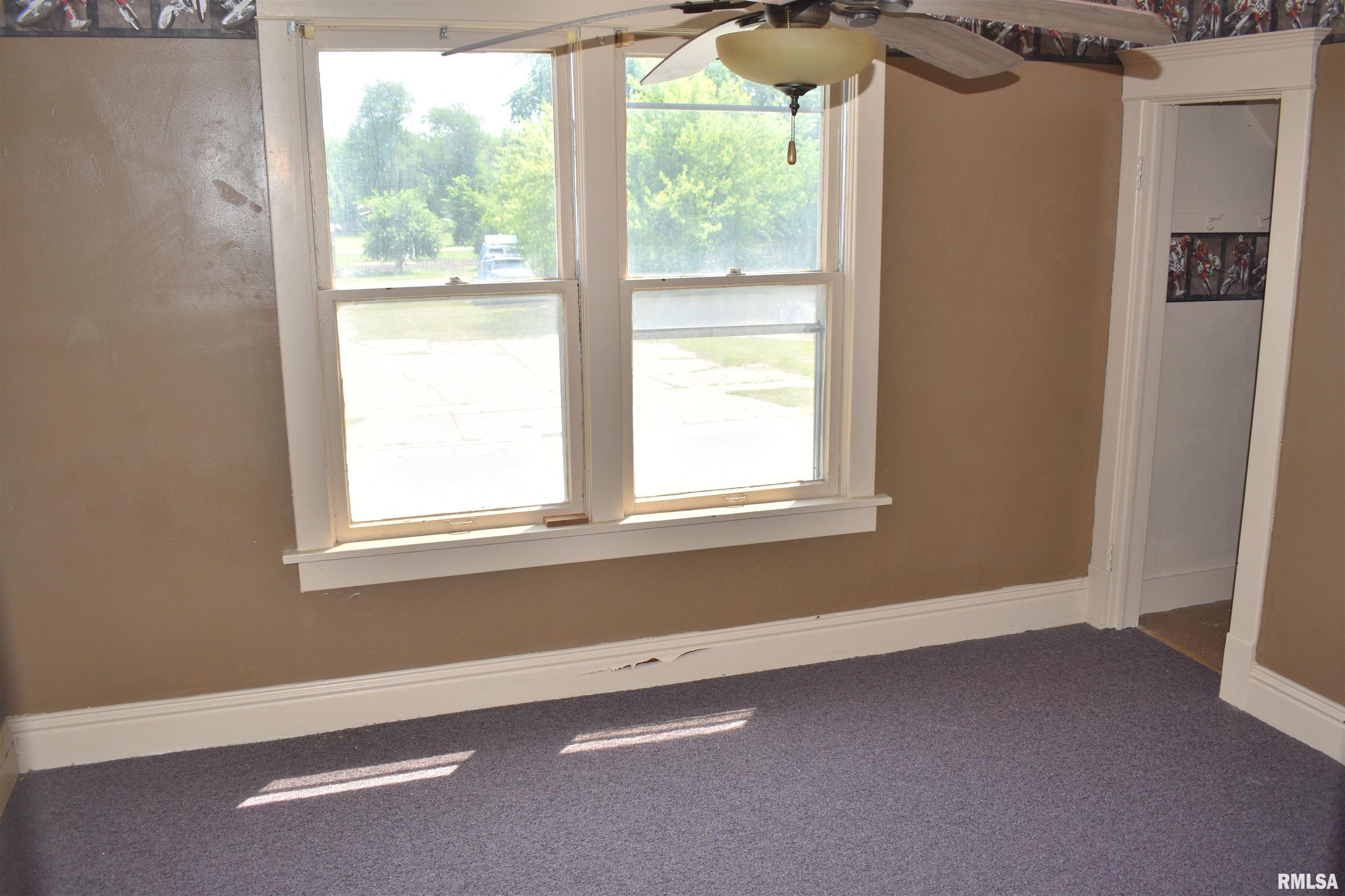 810 South Main Street Monmouth, IL 61462 - Photo 11 of 13