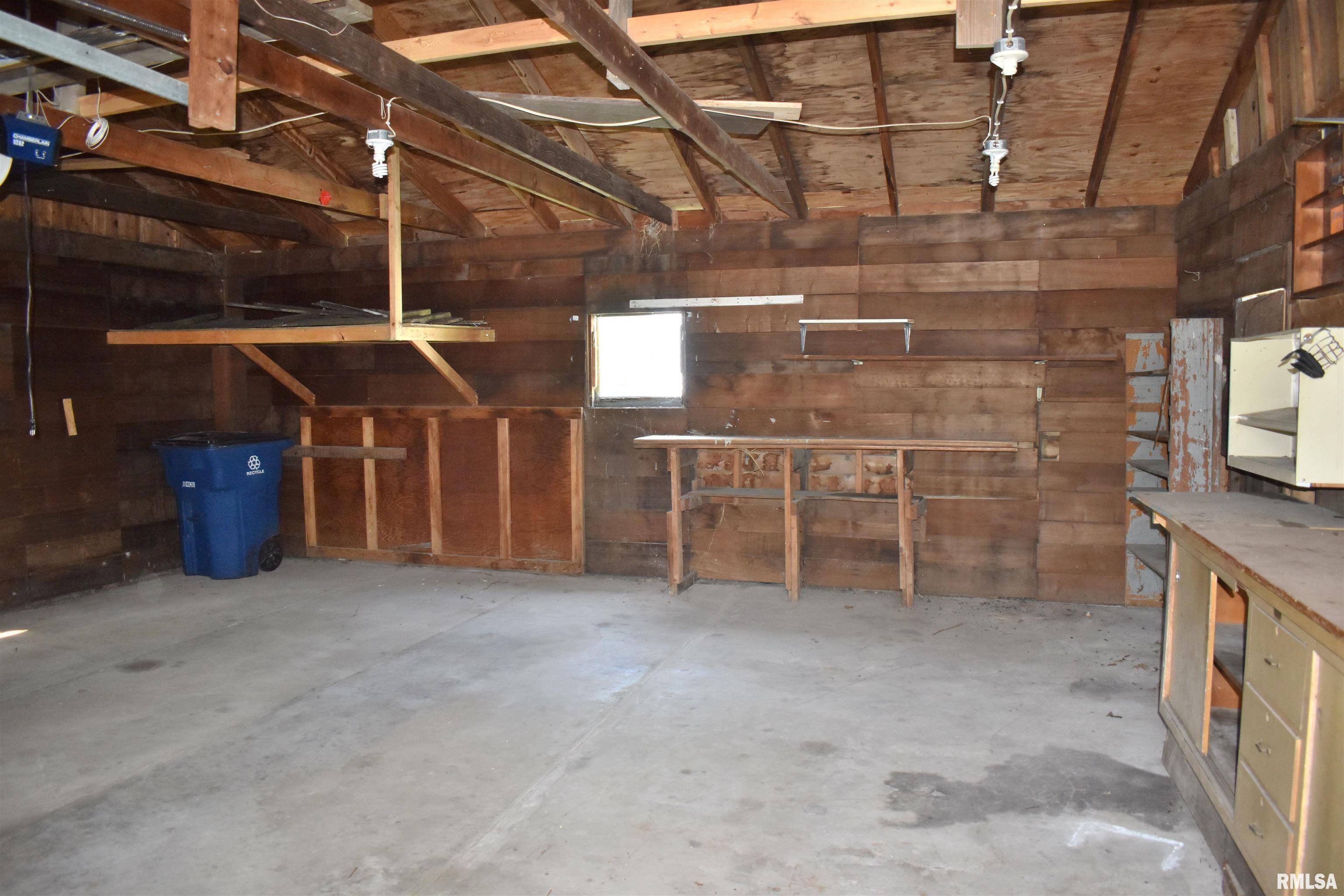 810 South Main Street Monmouth, IL 61462 - Photo 4 of 13