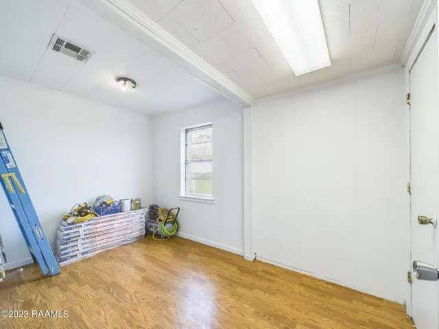 $179,900 | 15535 Pershing Road, Kaplan, LA 70548