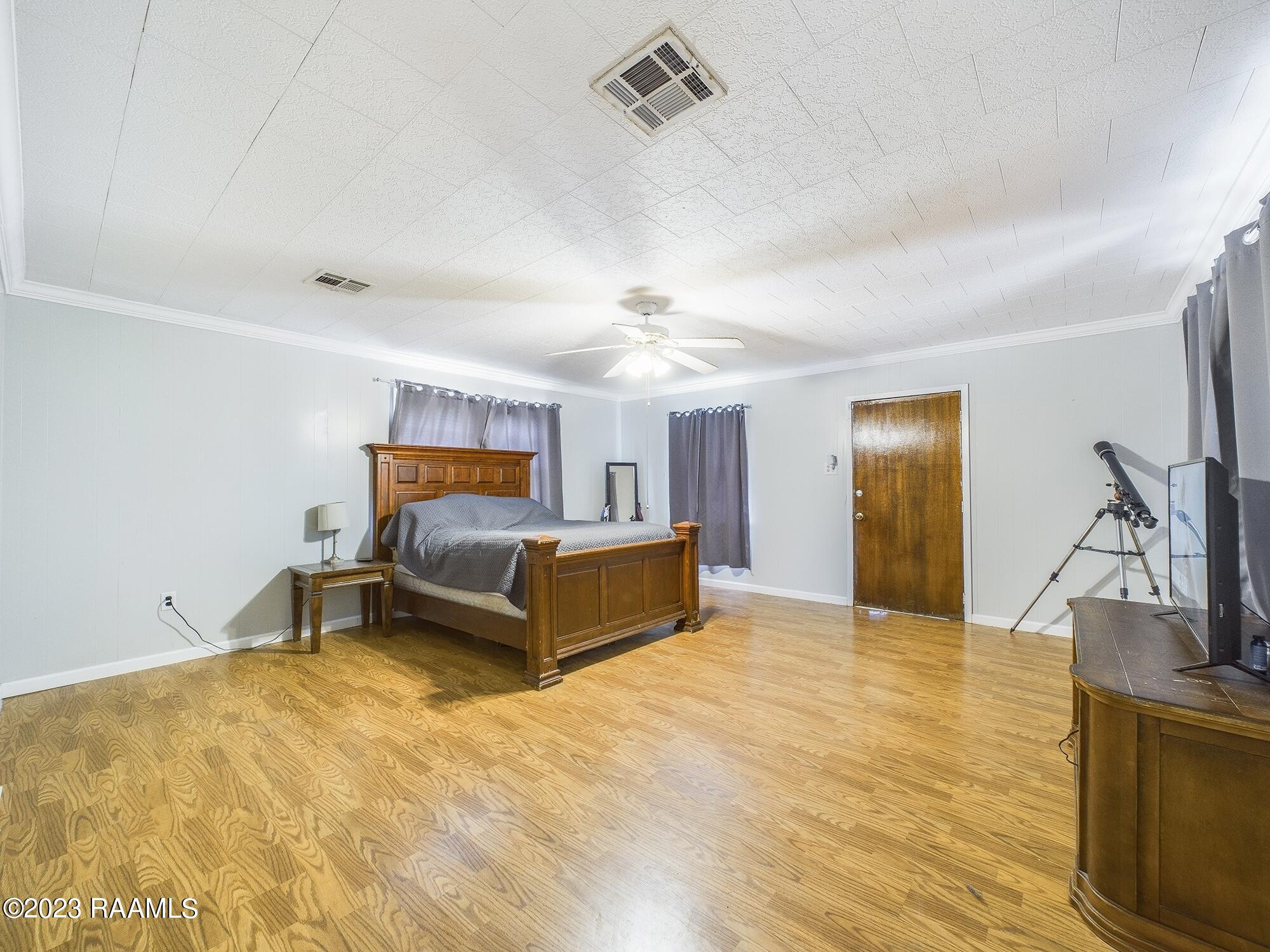 15535 Pershing Road Kaplan, LA 70548 - Photo 25 of 31 CAM01614G0-PR0016-STILL029