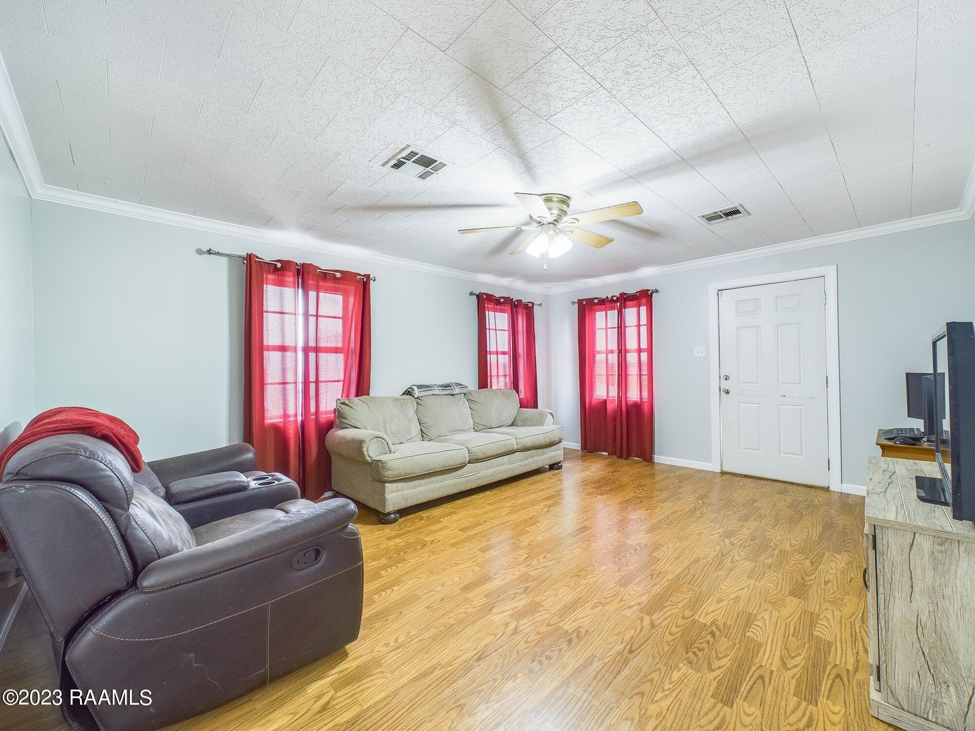 15535 Pershing Road Kaplan, LA 70548 - Photo 3 of 31 CAM01614G0-PR0016-STILL022