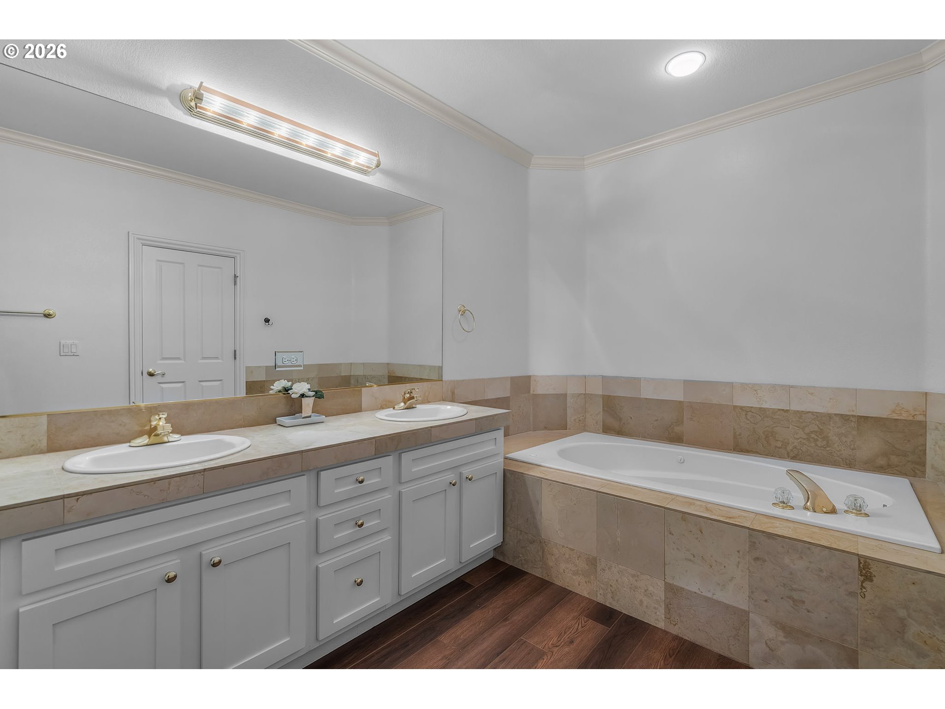 2300 Condor Drive Redmond, OR 97756 - Photo 16 of 38