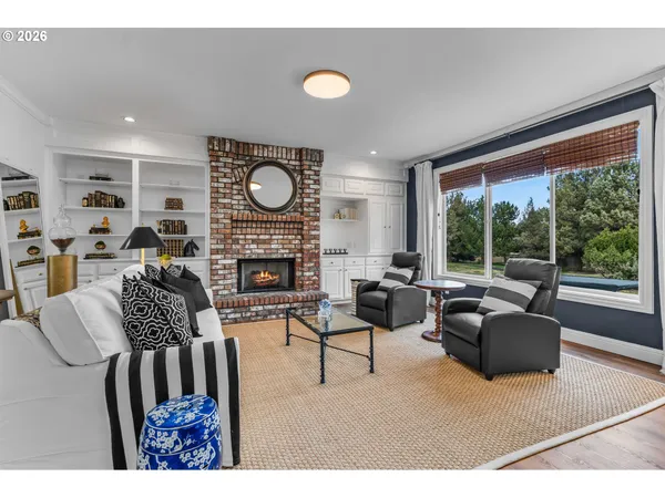 $1,094,900 | 2300 Condor Drive, Redmond, OR 97756