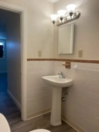 $1,600 | 100 Smith Street, Unit 1, Fall River, MA 02721