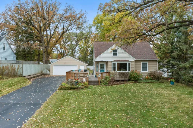 $279,900 | 8938 Van Buren Street Northeast, Blaine, MN 55434