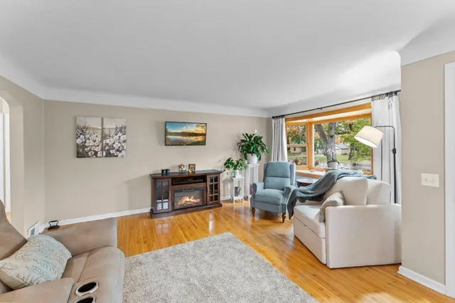 $279,900 | 8938 Van Buren Street Northeast, Blaine, MN 55434