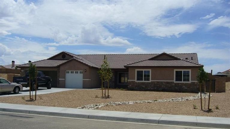 15571 Lookout Road Apple Valley, CA 92307 - Photo 1 of 1