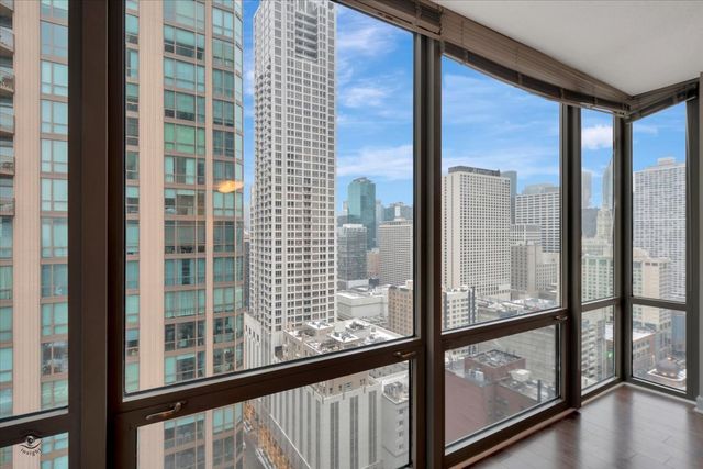 $300,000 | 2 East Erie Street, Unit 2714, Chicago, IL 60611