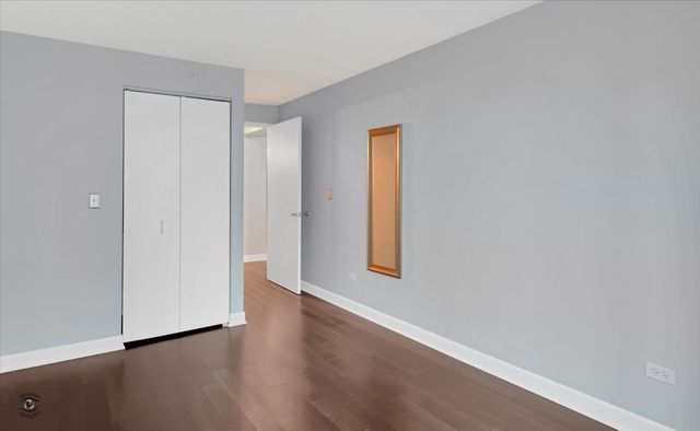 $300,000 | 2 East Erie Street, Unit 2714, Chicago, IL 60611