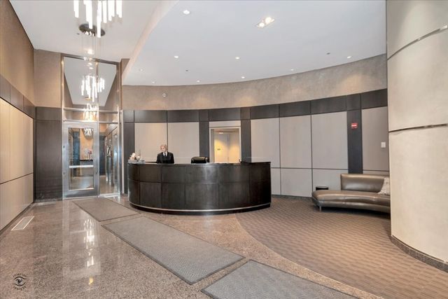 $300,000 | 2 East Erie Street, Unit 2714, Chicago, IL 60611