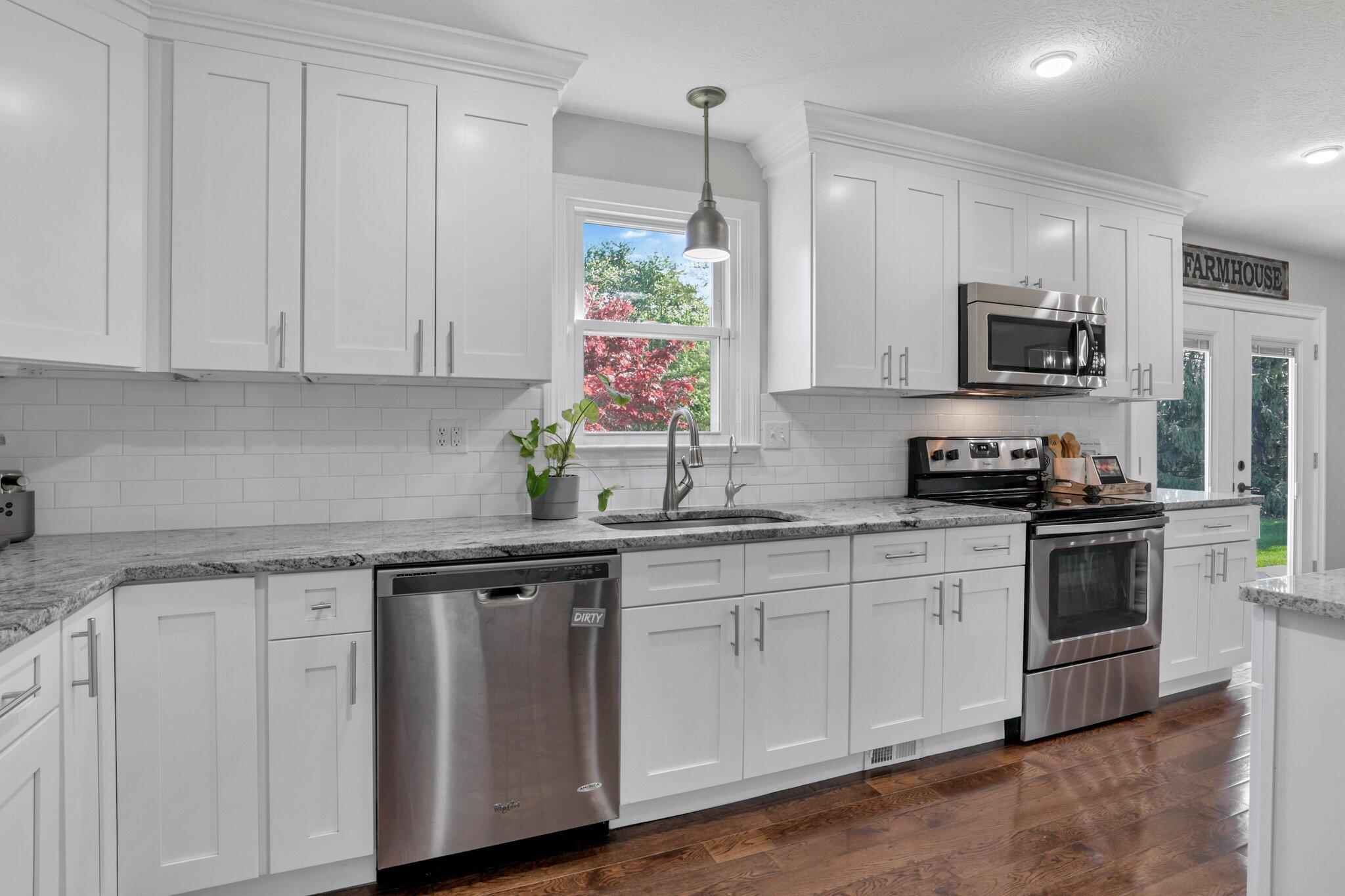 5615 Stemen Road Pickerington, OH 43147 - Photo 15 of 53 Kitchen