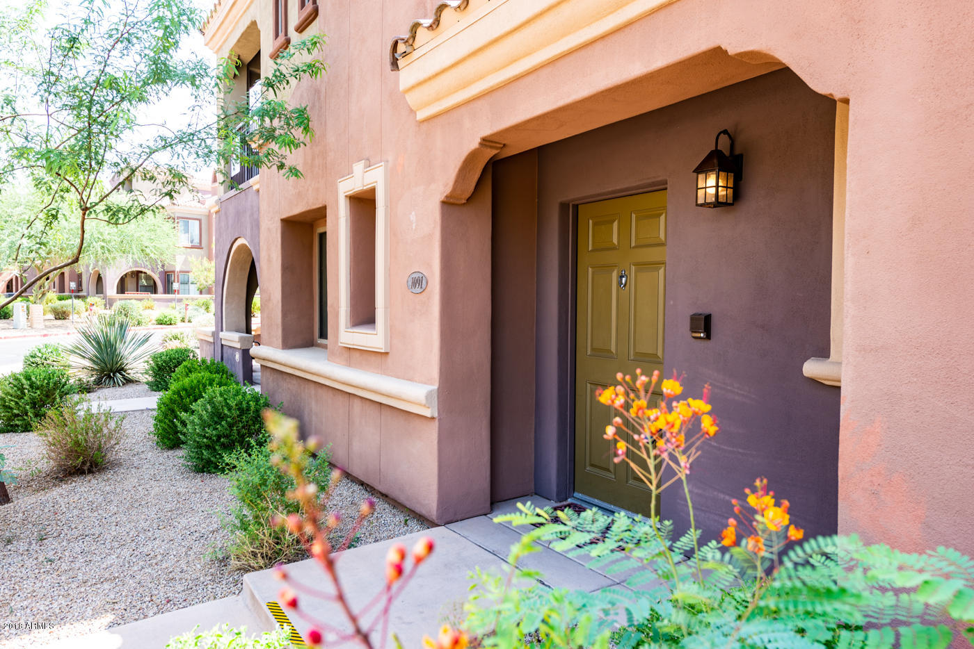 3935 East Rough Rider Road, Unit 1091 Phoenix, AZ 85050 - Photo 4 of 48 3935 E Rough Rider Rd Unit 1091-6