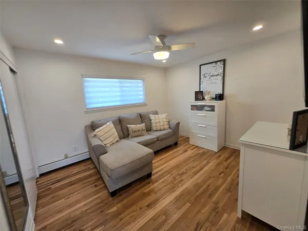 $399,999 | 215 Terry Road, Unit 9A, Smithtown, NY 11787