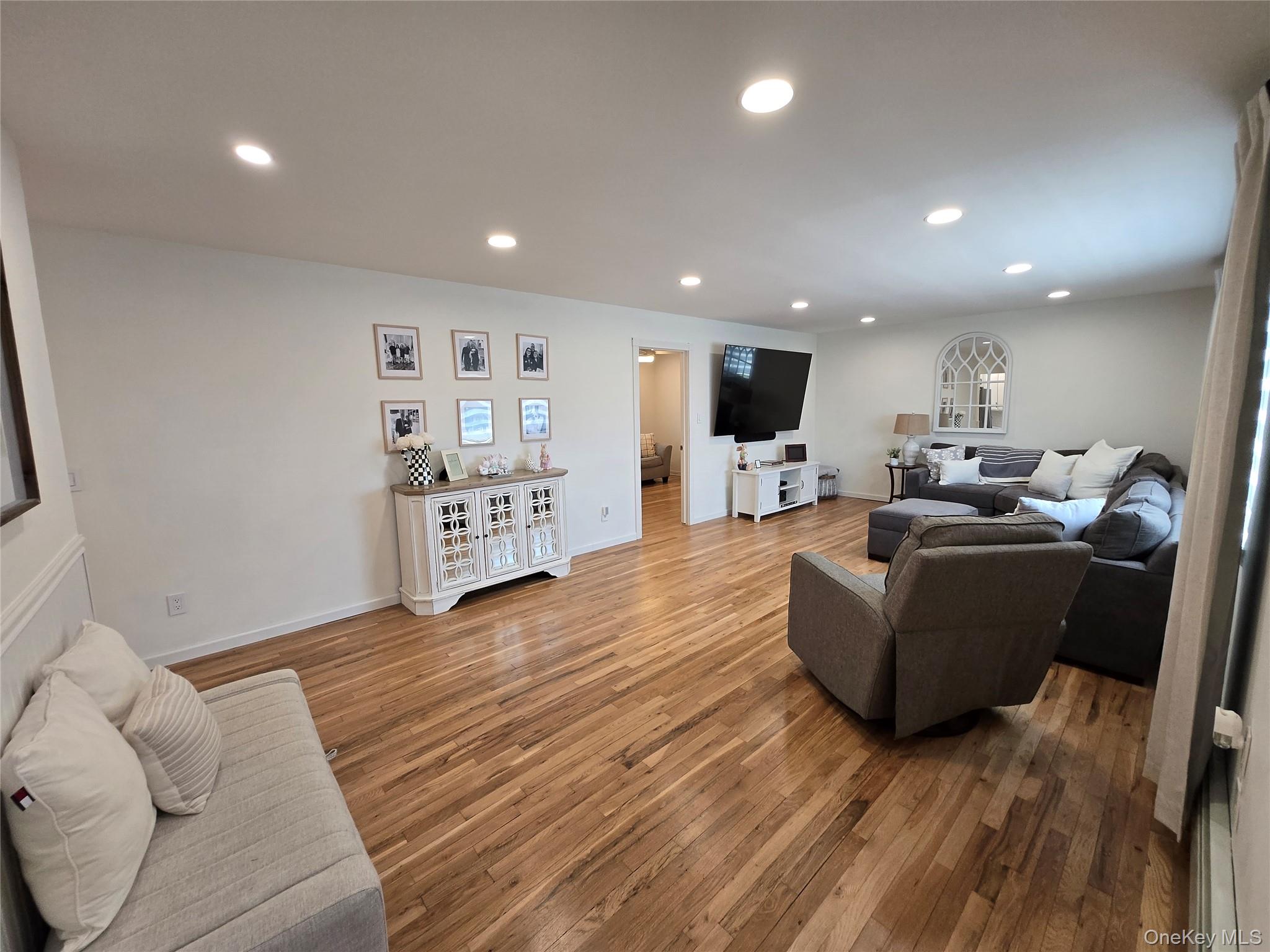 215 Terry Road, Unit 9A Smithtown, NY 11787 - Photo 8 of 9