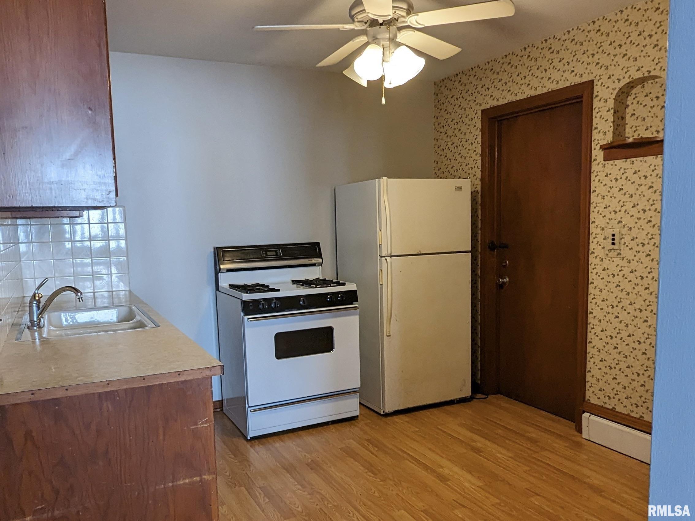 1726 9th Street Moline, IL 61265 - Photo 4 of 7